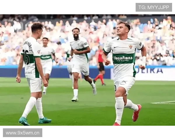 埃尔切二比二塞维利亚亚当斯救主